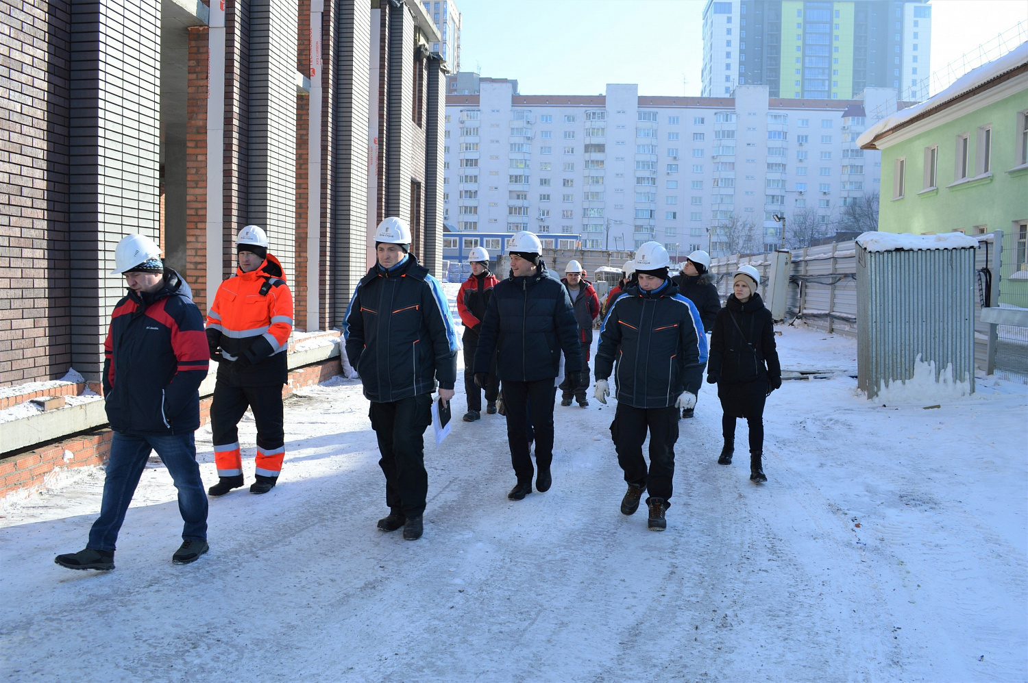 Стройнадзор НСО совместно с СРО провели проверку строящегося дома