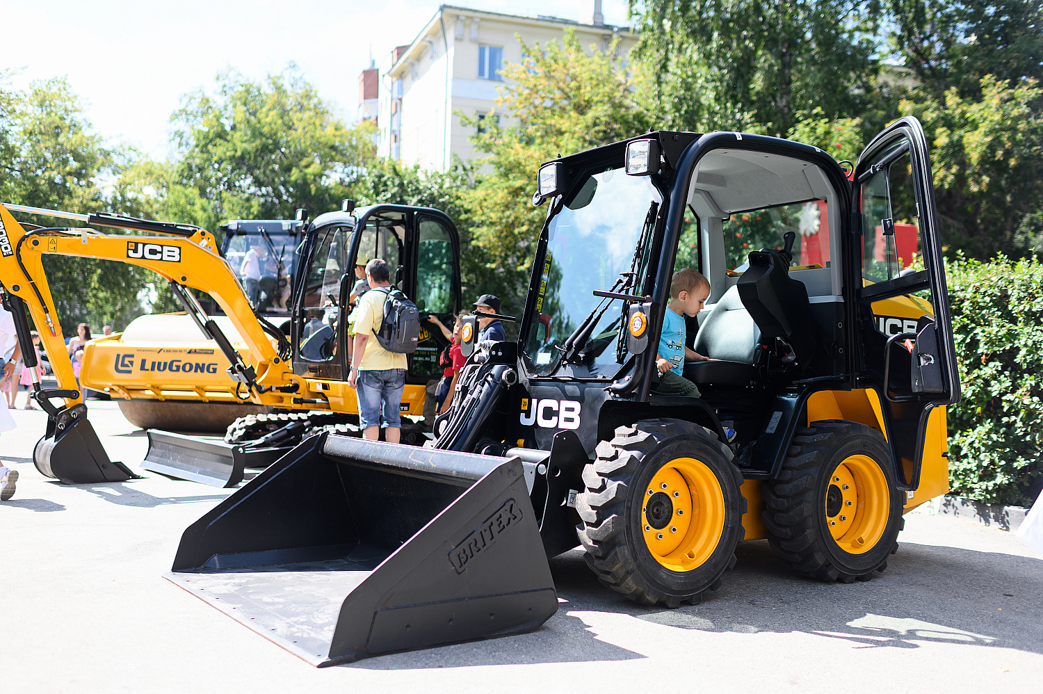 11 августа состоялось празднование Дня строителя